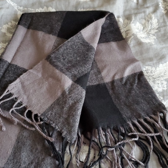 Purple and Black Scarf - Picture 2 of 4